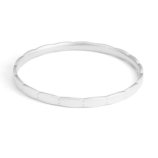 Double Scalloped Pattern Bangle